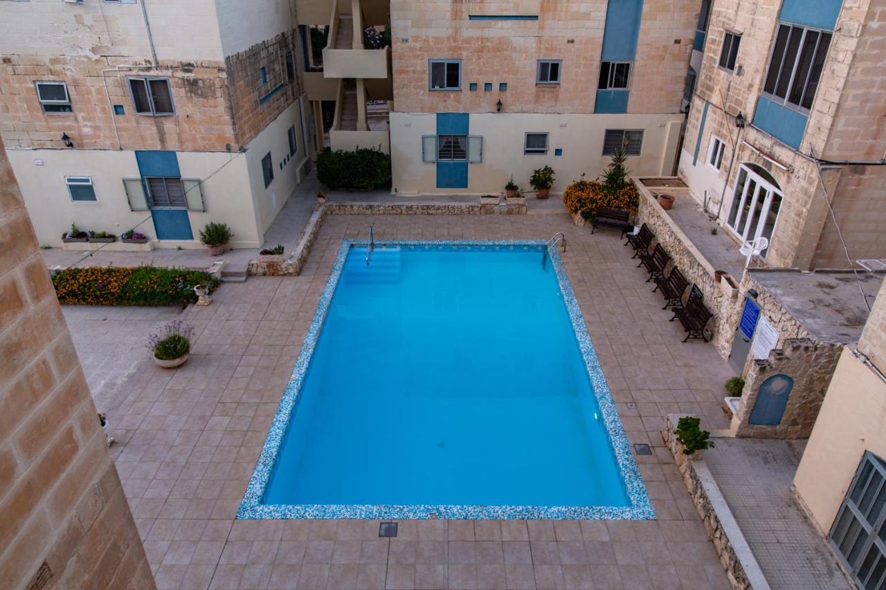 Dolmen Court Flat 10, Qawra Apartment St. Paul's Bay Exterior photo
