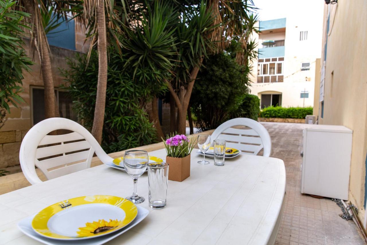 Dolmen Court Flat 10, Qawra Apartment St. Paul's Bay Exterior photo